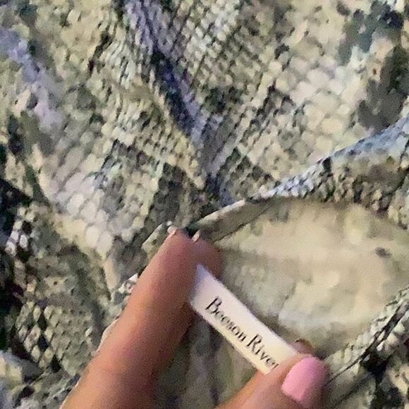 Beeson River Sleeveless Snake Print Top sz Med - Picture 5 of 5